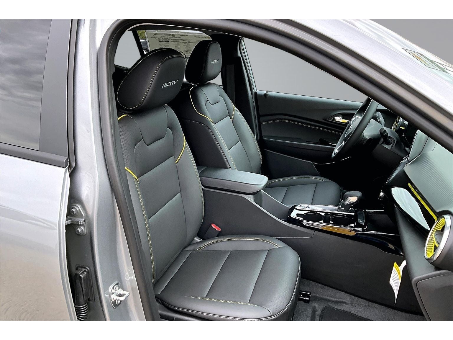 2026 Chevrolet Trax Activ - Photo 13