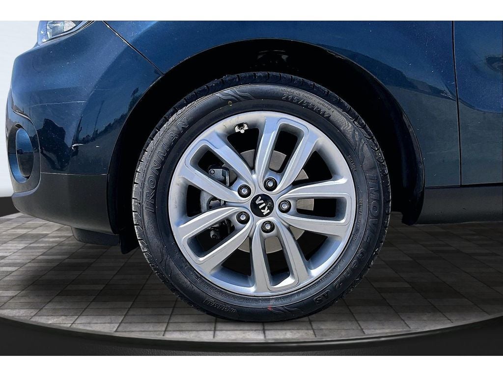 2019 Kia Soul +